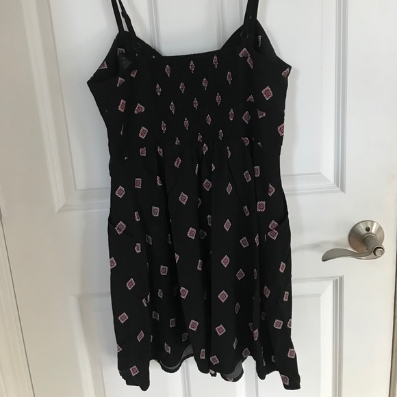 EXPRESS BLACK DRESS - Picture 2 of 7